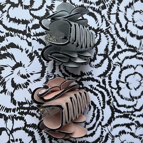 Camellia Flower Hair Claw Clip 2 piece set - Picture 6 of 8